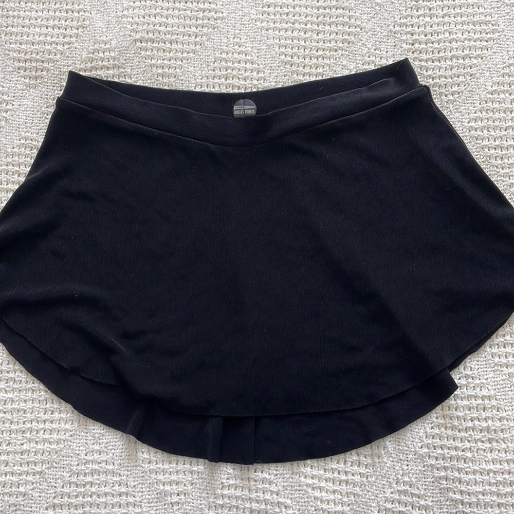 Bullet Pointe Skirt